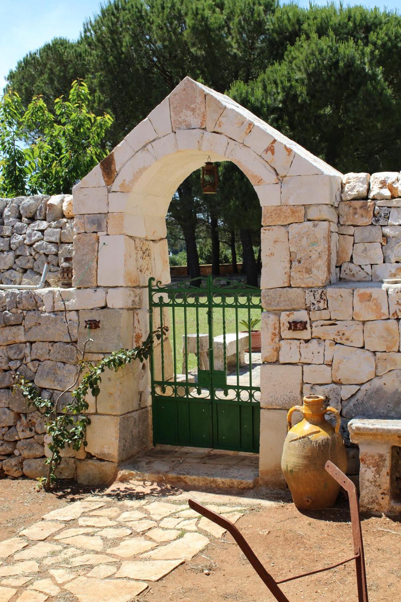 Masseria Tolla Ostuni Eksteriør billede